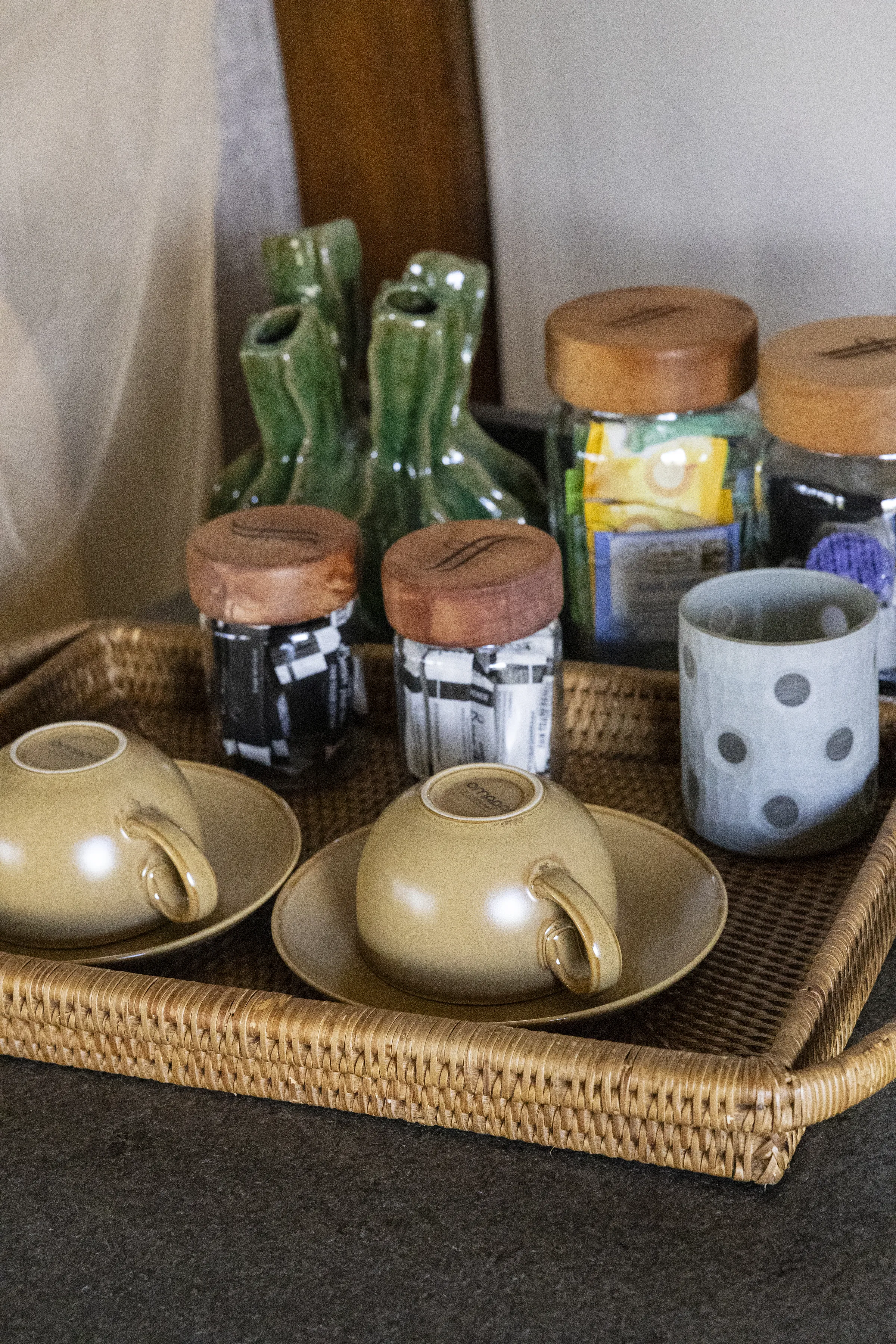 Tea cups