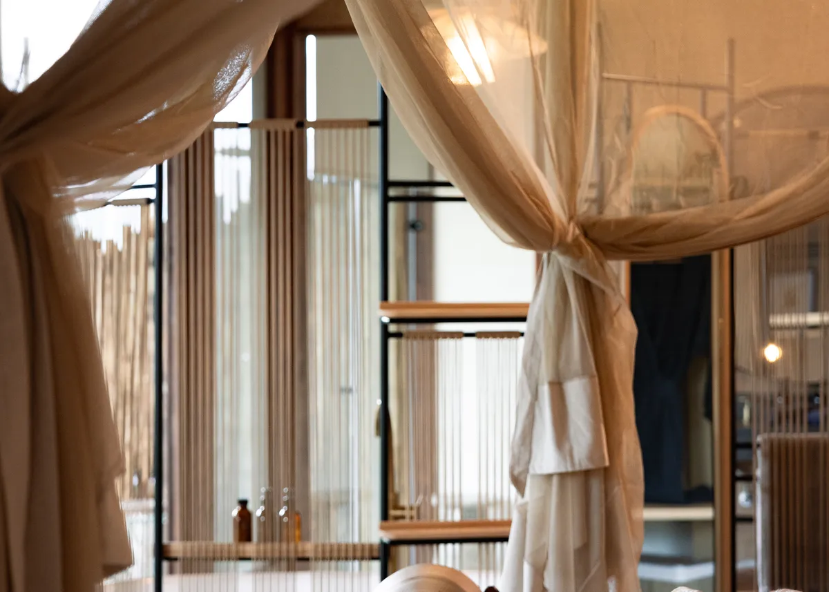 Copy of Cliff Suite Interior 2