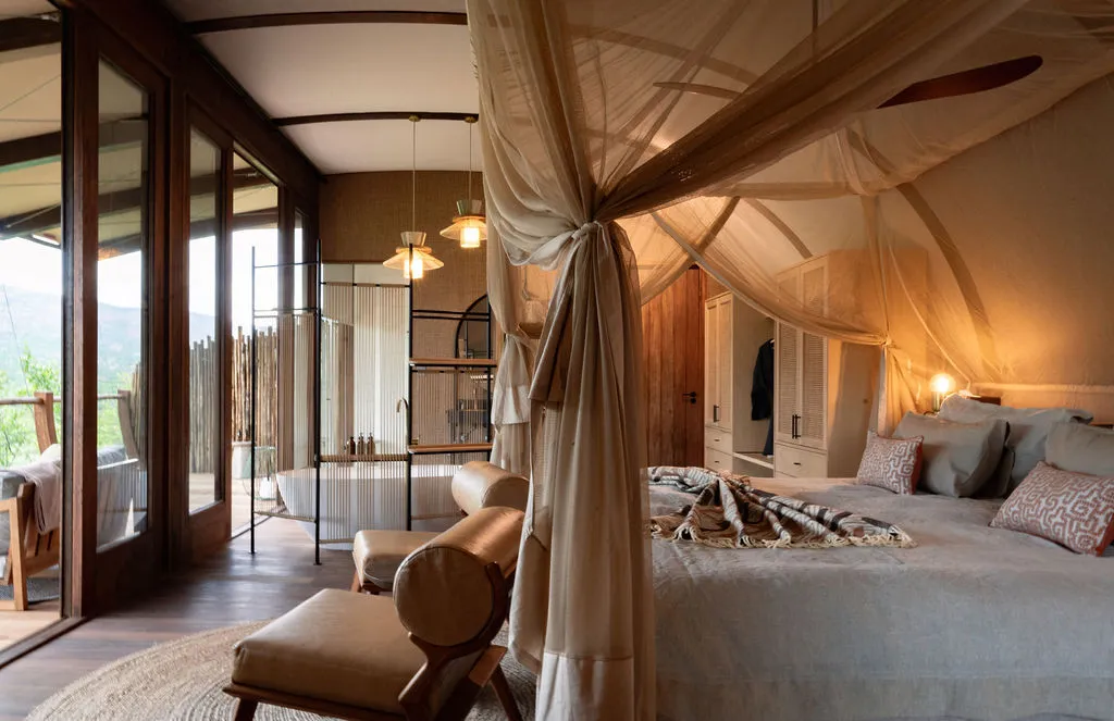 Interior suite 1